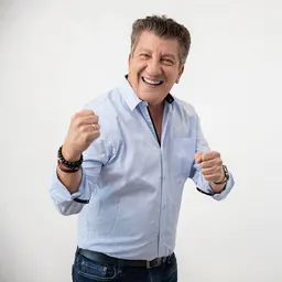 Portrait of Hernán Orjuela