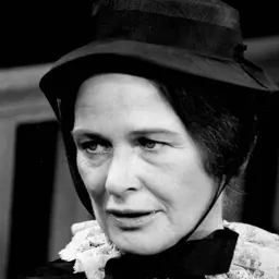 Portrait of Colleen Dewhurst