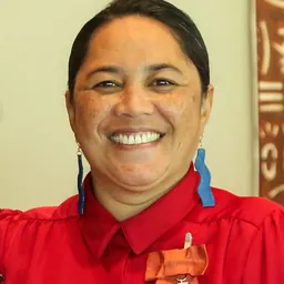 Portrait of Janet Lilo