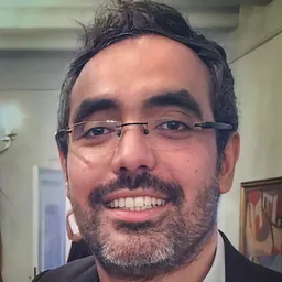 Portrait of Daniel Florêncio