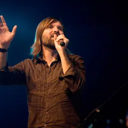 Portrait of Mac Powell