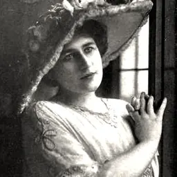 Portrait of Gladys Hanson