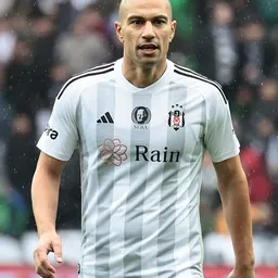 Portrait of Gökhan İnler