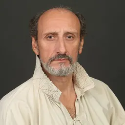 Portrait of José Luis Gil