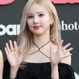 Portrait of Eunha