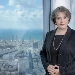 Portrait of Nadine Baudot-Trajtenberg
