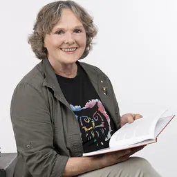 Portrait of Leona Riemann