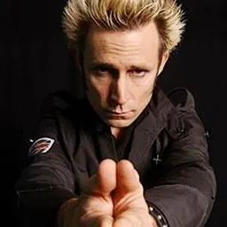 Portrait of Mike Dirnt