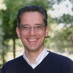 Portrait of Lee C. McIntyre