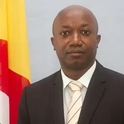 Portrait of Justin Valentin