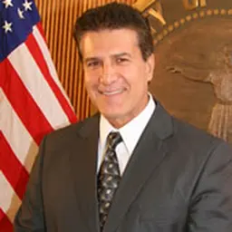 Portrait of Carlos Hernandez