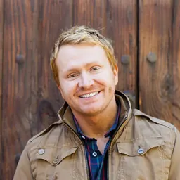 Portrait of Shane McAnally