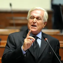 Portrait of Javier Valle Riestra