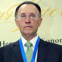 Portrait of Omar Guerrero-Orozco