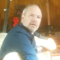 Portrait of Rob Lutes