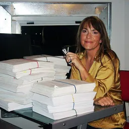 Portrait of Stephanie Bond