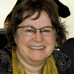 Portrait of Karen Joy Fowler