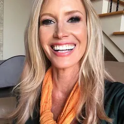 Portrait of Erin Elizabeth