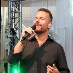 Portrait of Lee Baxter