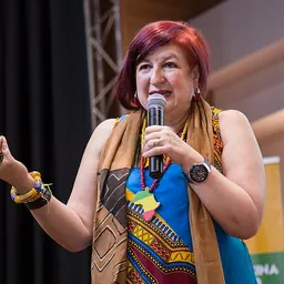 Portrait of Diana Uribe
