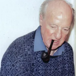 Portrait of Tom Burns