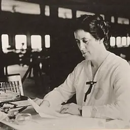 Portrait of Kate Breckenridge Karpeles