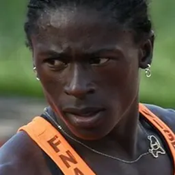 Portrait of Aminatou Seyni