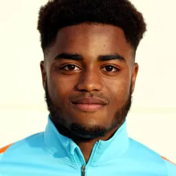 Portrait of Ché Nunnely
