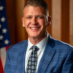 Portrait of Jason Thompson