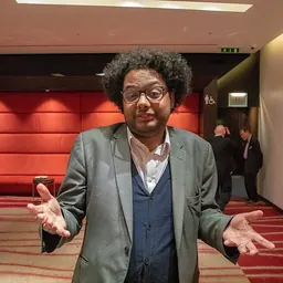 Portrait of Stephen Bush
