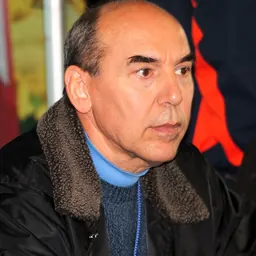 Portrait of Alex Treviño