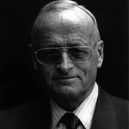Portrait of Carl Hahn