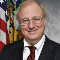 Portrait of Mark Mazur