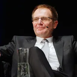Portrait of Peter Frank