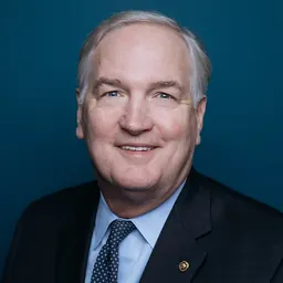 Portrait of Luther Strange