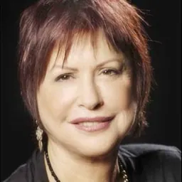 Portrait of Adiva Geffen