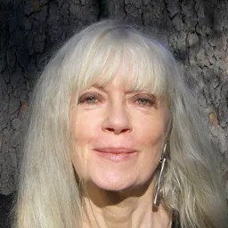 Portrait of Hollis Taylor