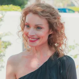 Portrait of Lisa Brenner