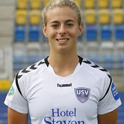 Portrait of Amelia Pietrangelo