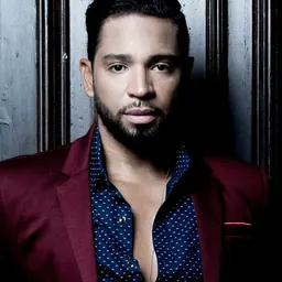 Portrait of Henry Santos