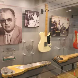 Portrait of Leo Fender