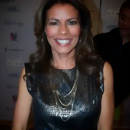 Portrait of Lisa Vidal