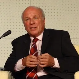 Portrait of Greg Dyke
