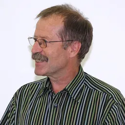 Portrait of Andreas Engel