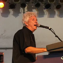 Portrait of Ian McLagan