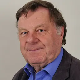 Portrait of Willi van Ooyen