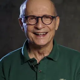 Portrait of Alex Ribeiro