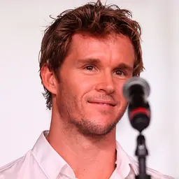 Portrait of Ryan Kwanten