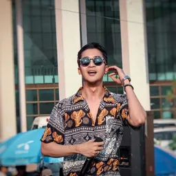 Portrait of Yair Yint Aung