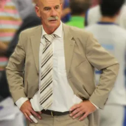 Portrait of Toon van Helfteren